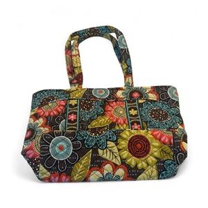 Brand new without tags Vera Bradley bag. 16x9.5 inch